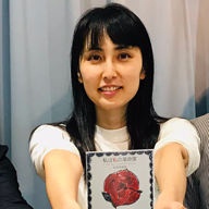 「ラジオパーソナリティー画家」松岡理恵（写真中央）