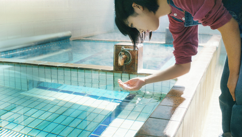 居候先の銭湯で澪は自分の居場所を見つけていく（©2019 WIT STUDIO / Tokyo New Cinema）