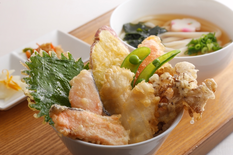 『3月限定スター丼』