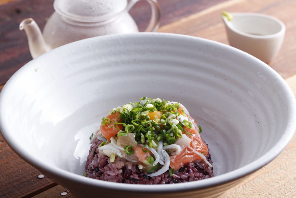 『3色ラージヒル丼』