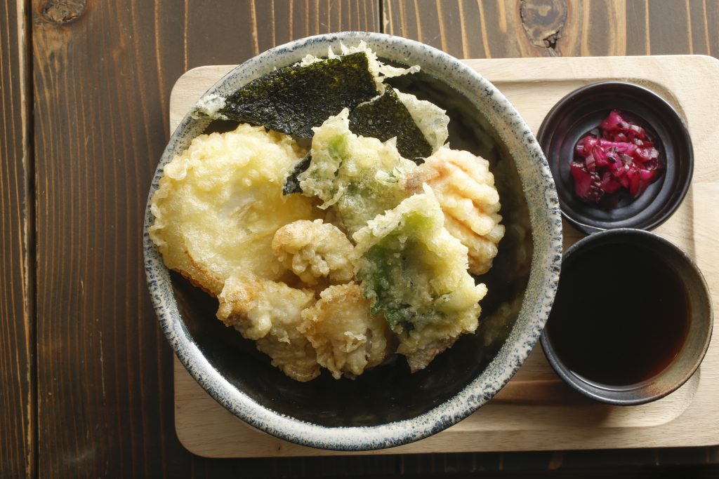 『サクラマスと3年とらふぐ天丼』