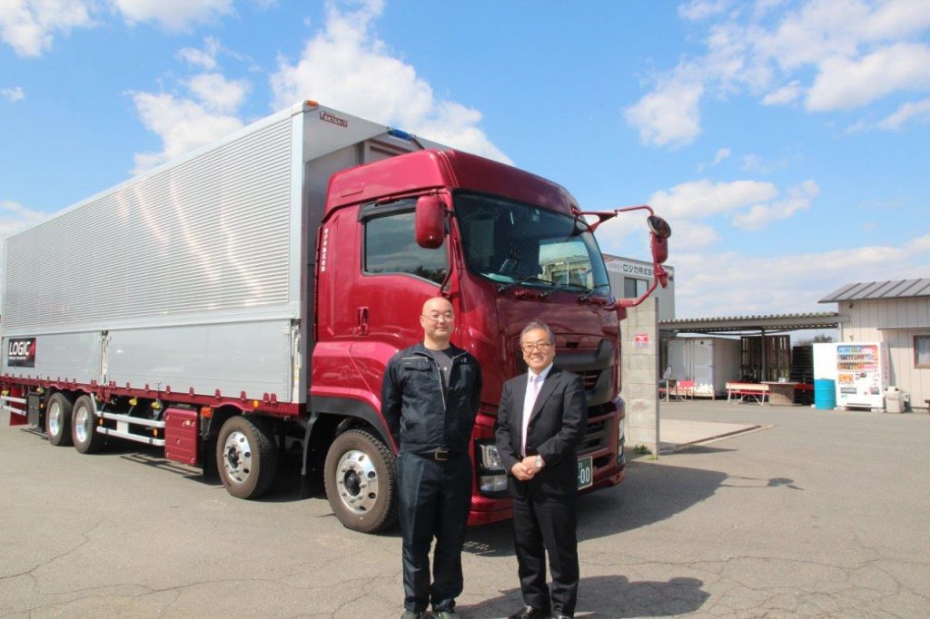 こだわりは「対お客さん」兵庫から広域を結ぶ運送業ロジカ社、人材育成とチームプレーで成長 ラジトピ ラジオ関西トピックス