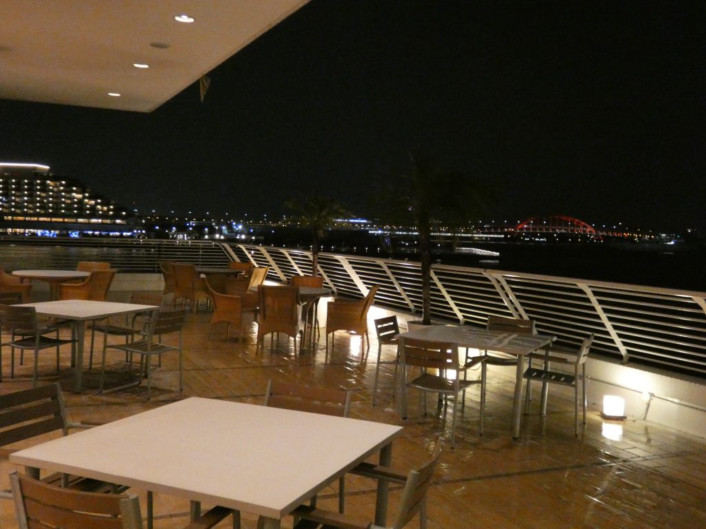 神戸メリケンパークオリエンタルホテル「サンタモニカの風」での「KOBE SEASIDE BEER TERRACE」