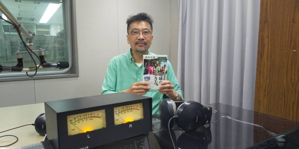 フリージャーナリスト・西谷文和さん　ラジオ関西スタジオにて（『ばんばひろふみ！ラジオ・DE・しょー！』出演後）