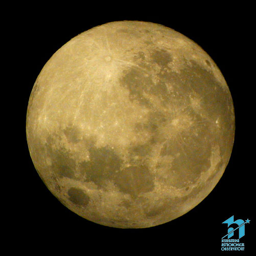 「満月」（提供：兵庫県立大学 西はりま天文台）