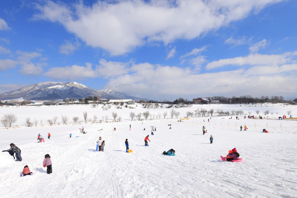 ウインタースポーツの季節到来 岡山の高原リゾート地 蒜山のスキー場 スノーパーク ラジトピ ラジオ関西トピックス