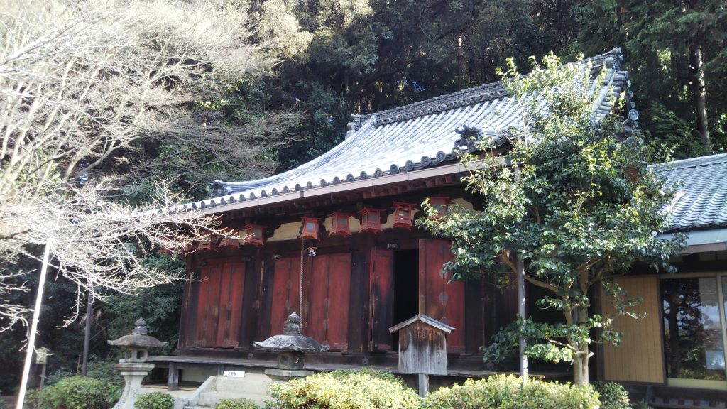 尊勝院（京都市東山区粟田口）天台宗京都五箇室門跡の1つ・青蓮院に属し、元三大師を本尊とする