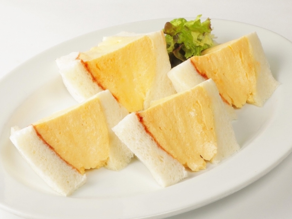 「マドラグの厚焼きタマゴサンドイッチ」　（写真提供：大丸須磨店）