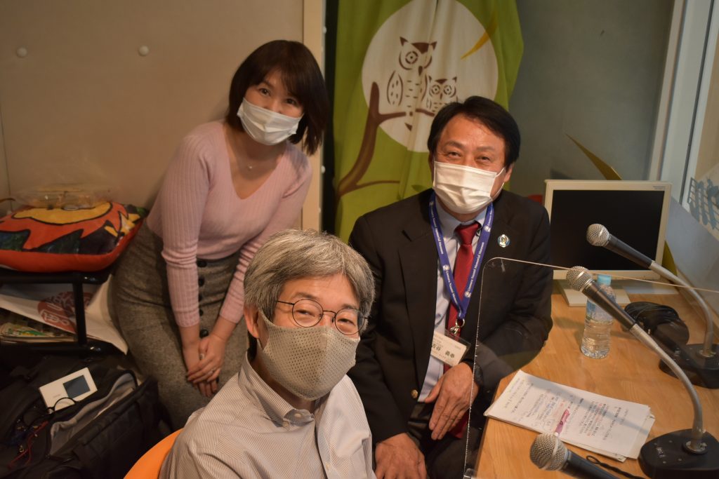 写真左から田名部真理さん、平田オリザさん、植村直己冒険館館長の吉谷義奉さん