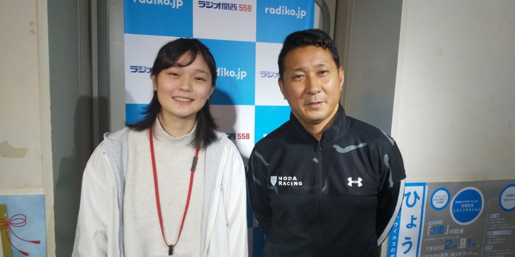 ラジオ関西を訪問したJujuと野田監督（2020年11月）