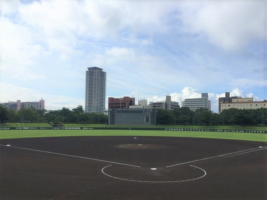 開会式・開幕試合の会場となる明石トーカロ球場