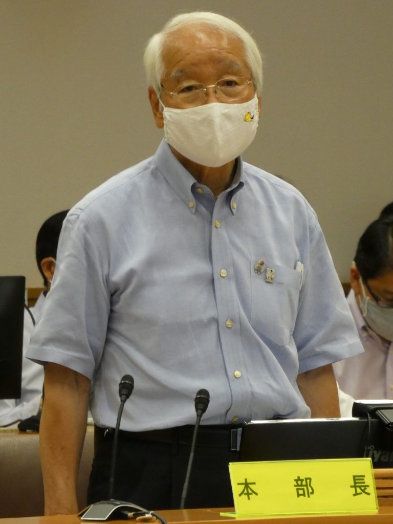 井戸知事は退任式の後も本部長として県の新型コロナ対策本部会議に出席（30日午後　兵庫県庁）