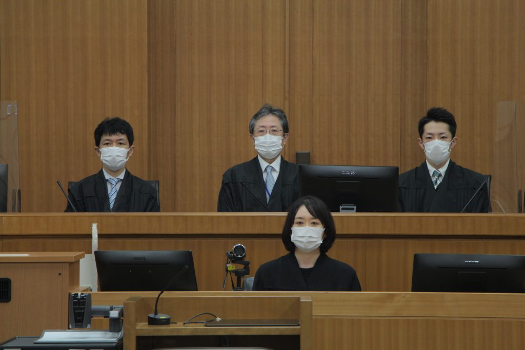 神戸地裁 本来は裁判員裁判対象だが「現在も抗争状態」裁判員の身の危険を考慮、裁判官のみで審理