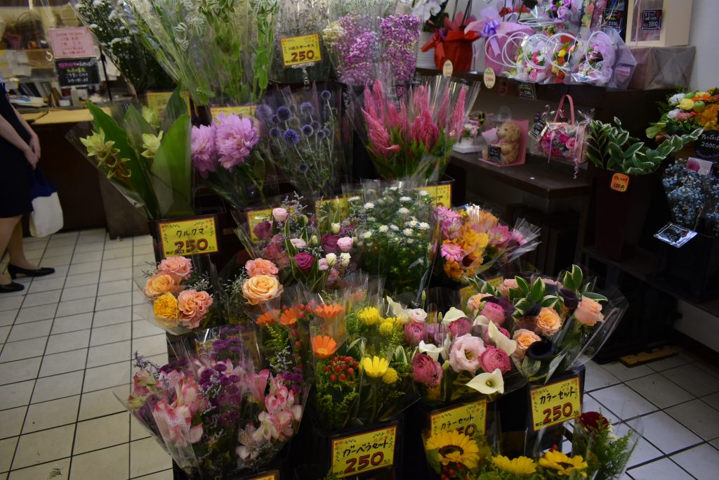 300種類の花を取り扱う生花店の代表に聞く 暑い時期に生花を長持ちさせる秘訣とは ラジトピ ラジオ関西トピックス