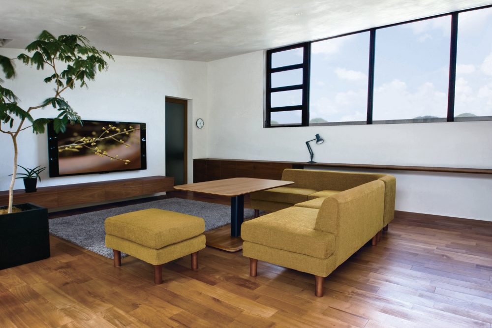 部屋にソファを置きたい！でも置けない…」←リビングとダイニングを