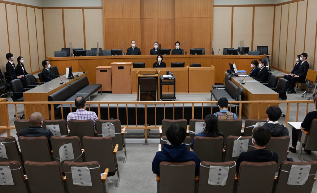 開廷前の神戸地裁法廷＜2021年11月1日　※代表撮影＞