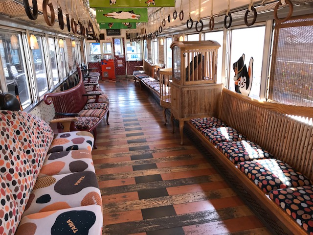 ネコ駅長「たま」とユニーク列車で15年 各地から乗客が集まる「和歌山電鐵」の魅力とは | ラジトピ ラジオ関西トピックス
