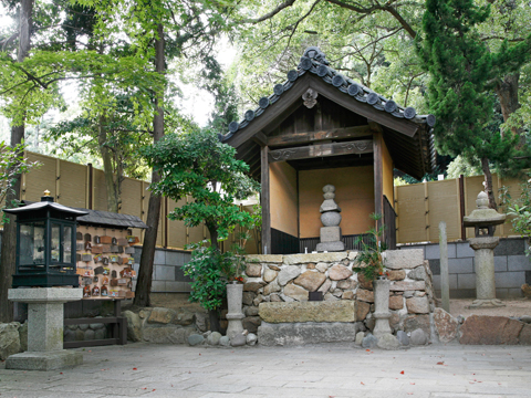 首塚（須磨寺・敦盛公墓所）