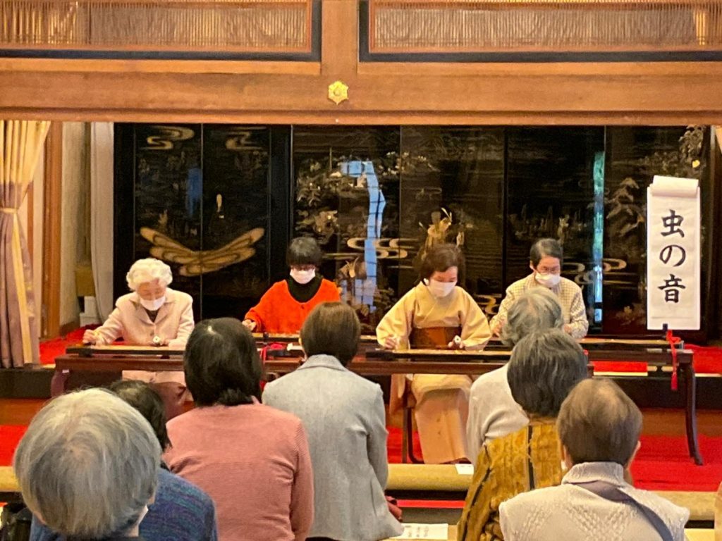 おさらい会（2021年11月・須磨寺にて）