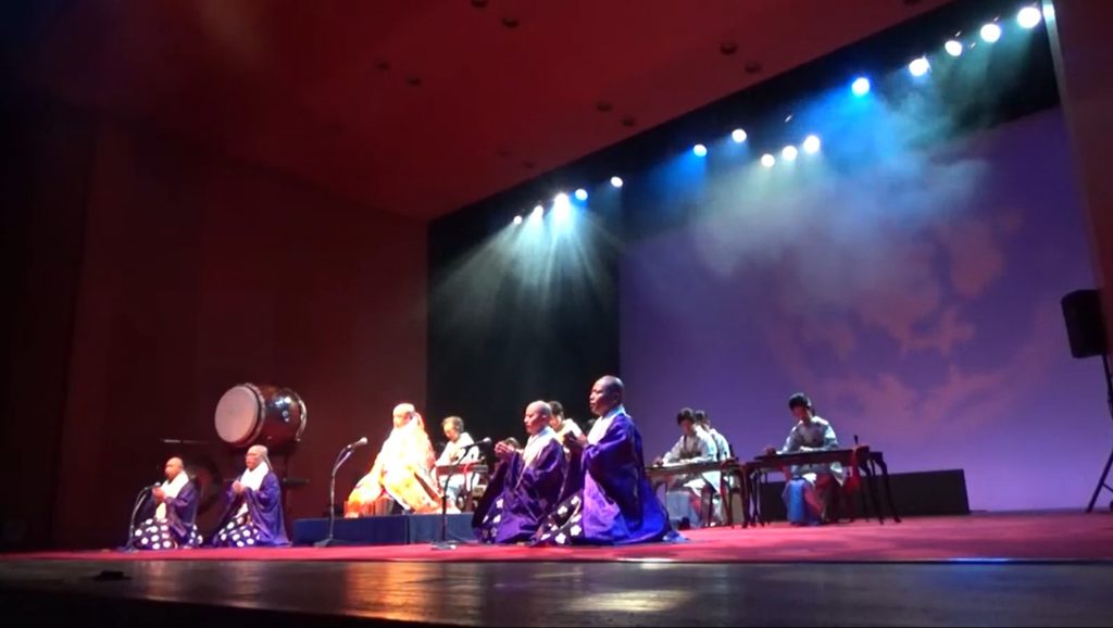 阪神・淡路大震災20年の2015年10月　神戸文化ホールで開催された「須磨琴保存会設立五十周年記念演奏会」にはシンセサイザー、仏教音楽・声明（しょうみょう）とのコラボレーションも