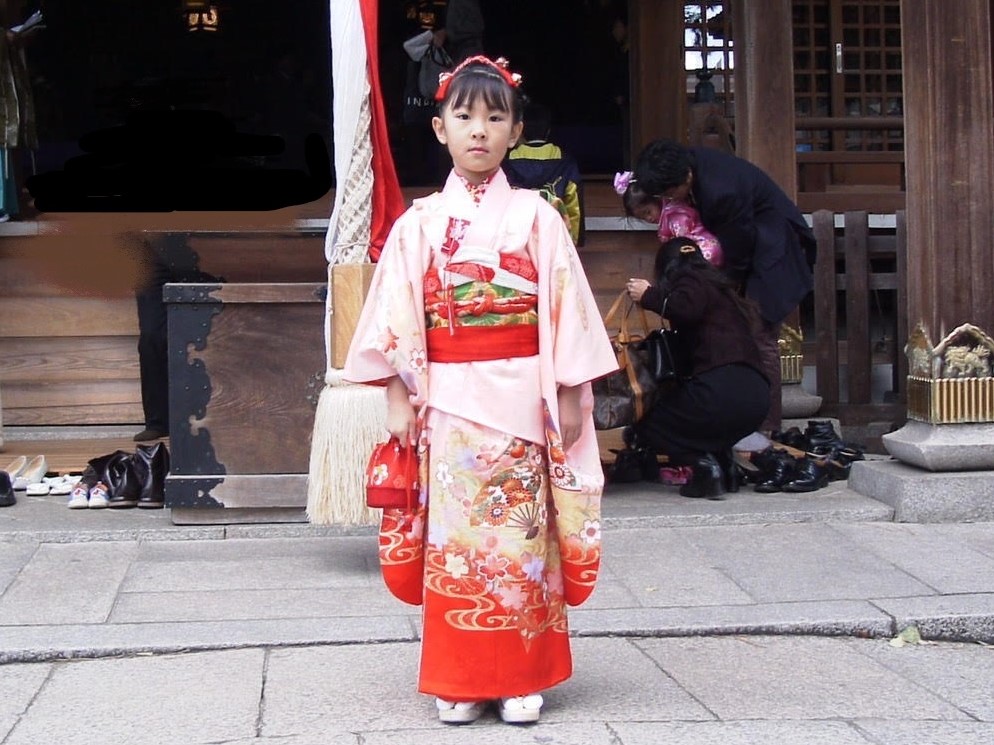 幼少期（神戸市垂水区・海神社）＜※画像提供・東山詩奈さん＞