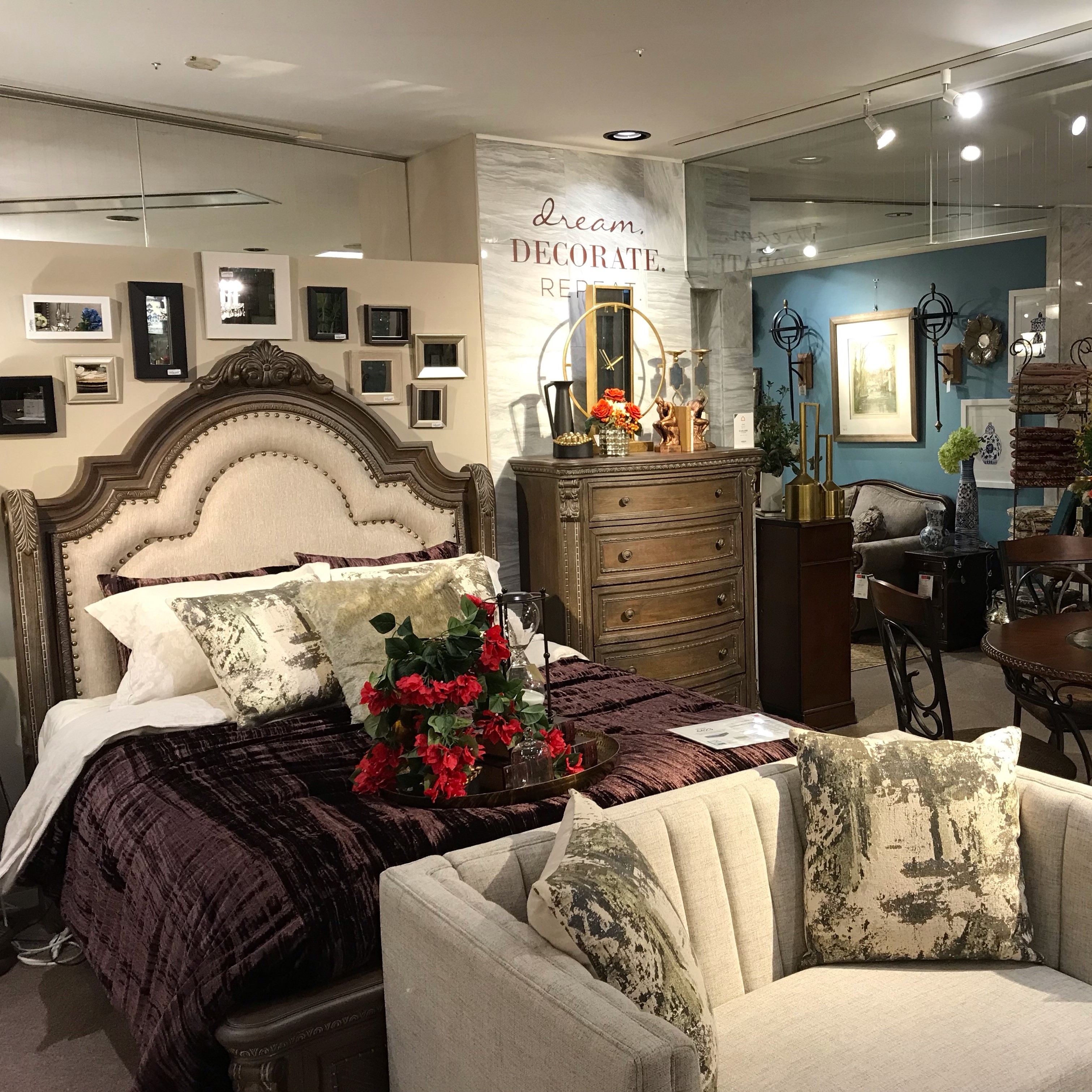 一般的な日本の部屋でも アメリカ映画 のような空間にする秘けつ ディストレス加工と壁紙に注目 ラジトピ ラジオ関西トピックス