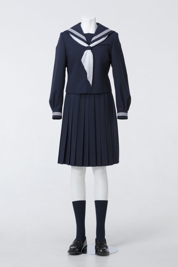 セーラータイプの学生服　提供：菅公学生服株式会社