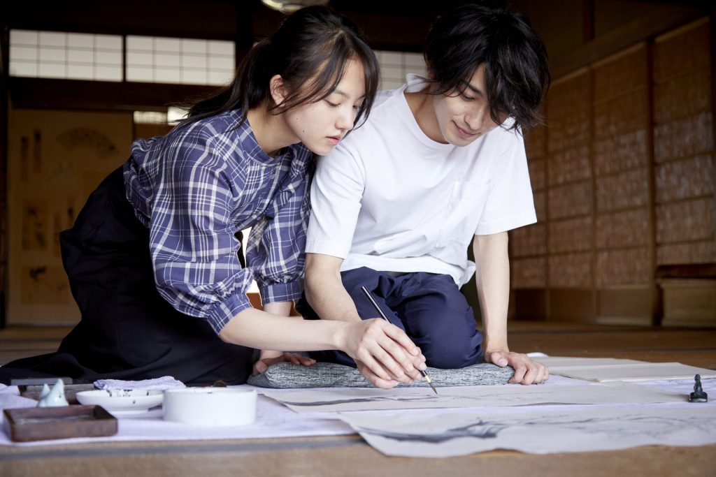 横浜流星にある“少年”の心 清々しい青春映画『線は、僕を描く 