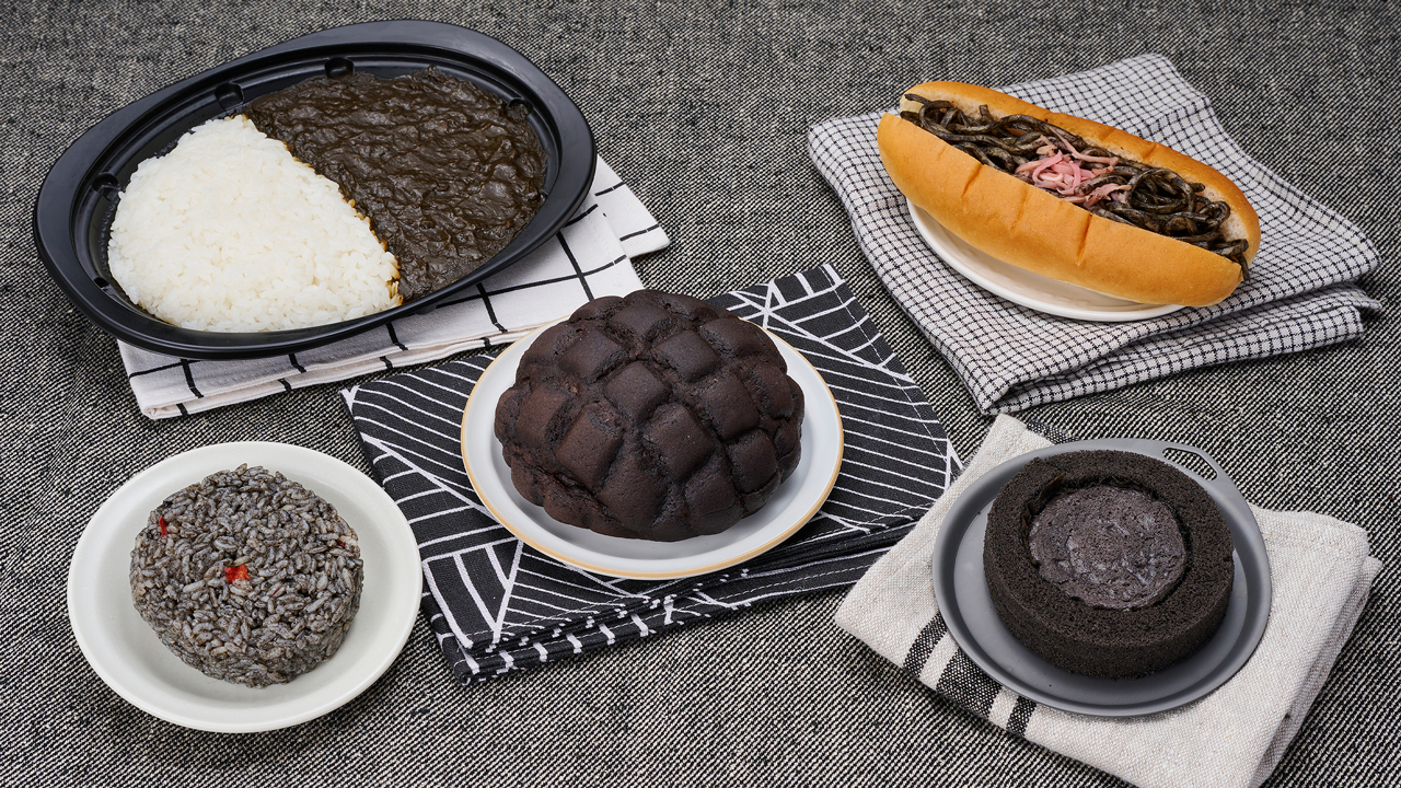 大人気スイーツも真っ黒に!黒づくしの「ブラックフェア」ローソンストア100で11月23日(水・祝)から | ラジトピ ラジオ関西トピックス