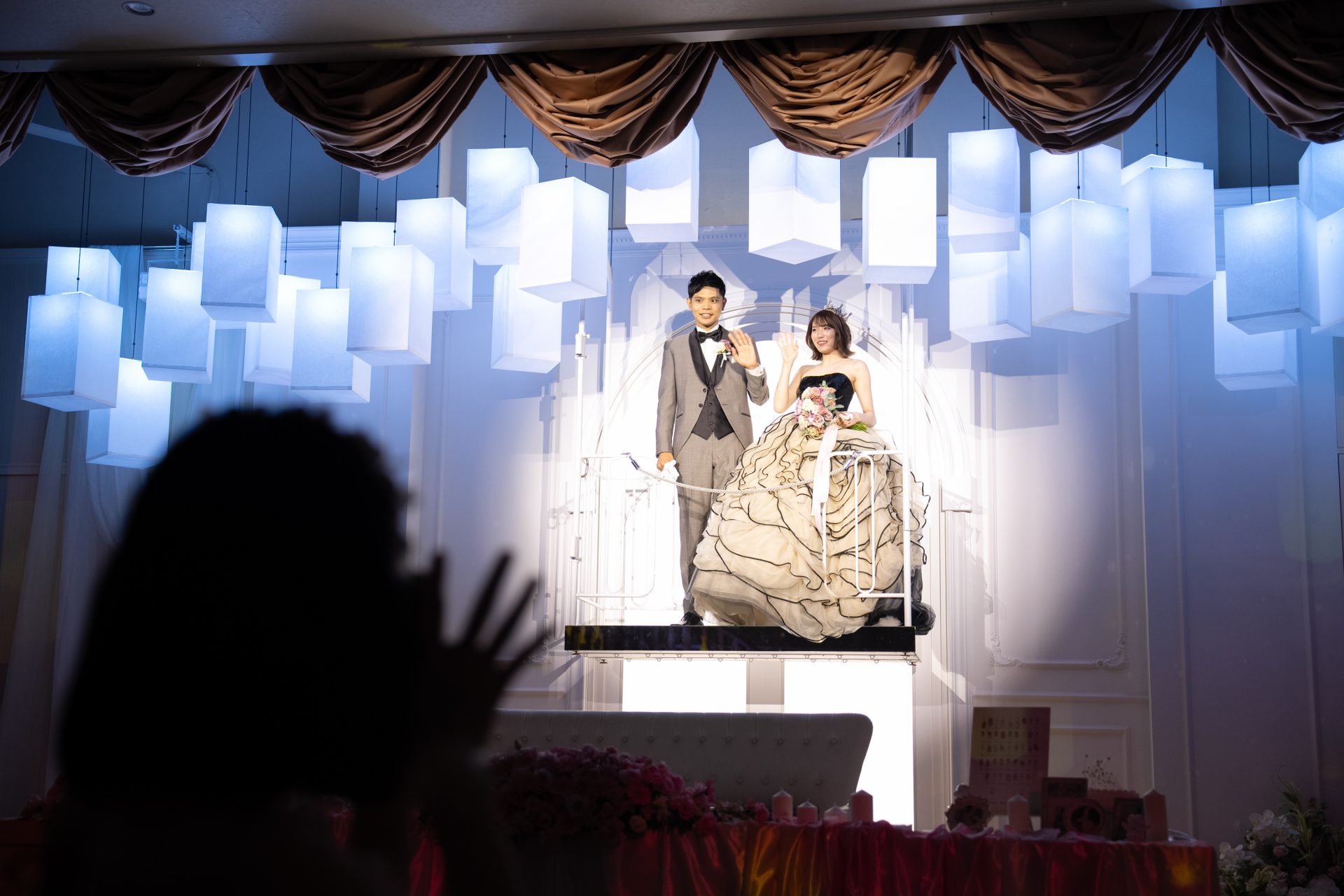 結婚式　バブルガン 目立ちたい→喜ばせたいに変化！ バブル期に大ブーム『ゴンドラ