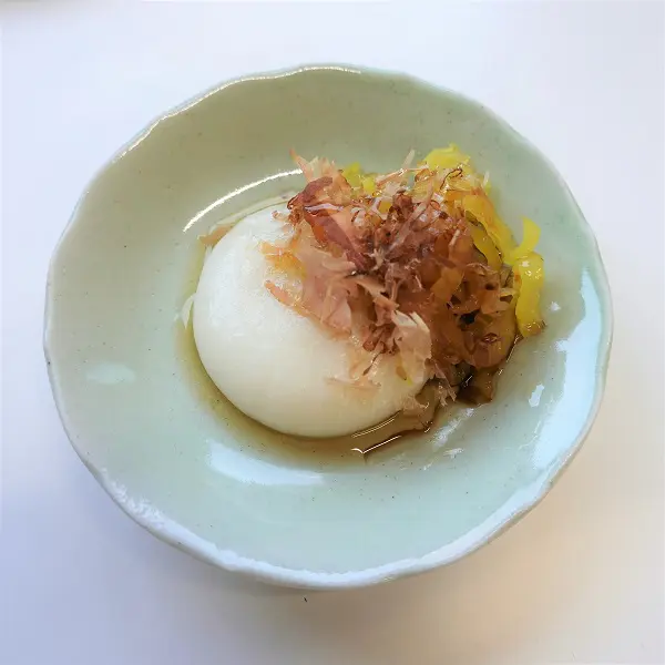 のっけ餅(たくあん)