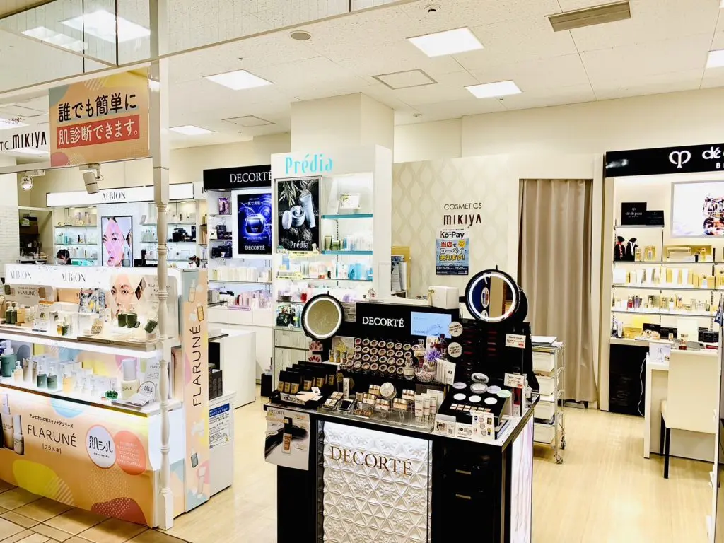 店内でのメイクレッスンも好評