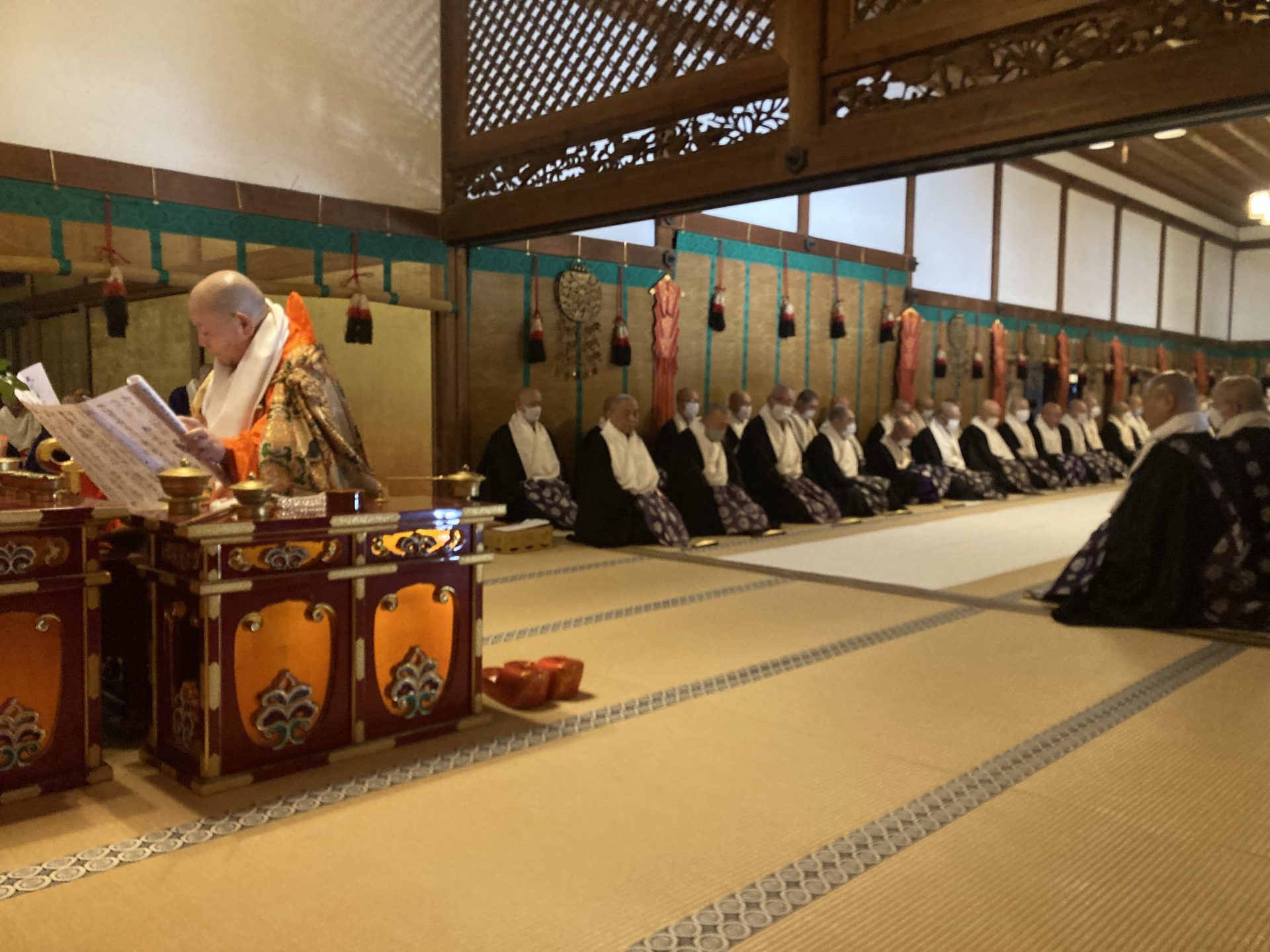 関西二大霊峰、座主はともに兵庫から 高野山金剛峯寺・第415世 長谷部真道座主が就任披露 兵庫・香美町出身 | ラジトピ ラジオ関西トピックス