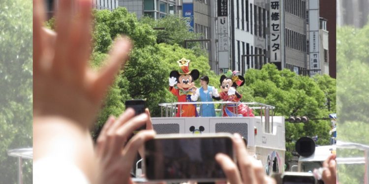 4年ぶりの熱気「第50回神戸まつり」 ディズニーや市民のパレードに歓声　ライブやイベントも盛況