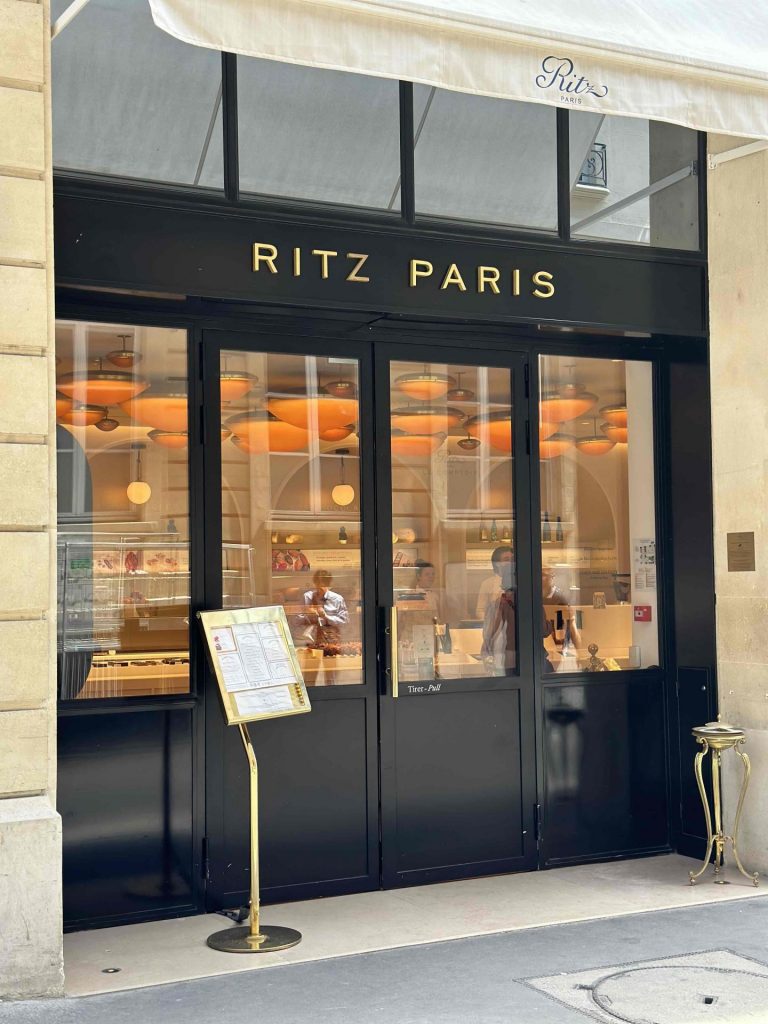 Ritz Paris Le Comptoir（リッツ パリ ル コントワール）