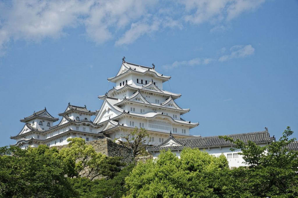 世界遺産・国宝「姫路城」（提供：兵庫県）