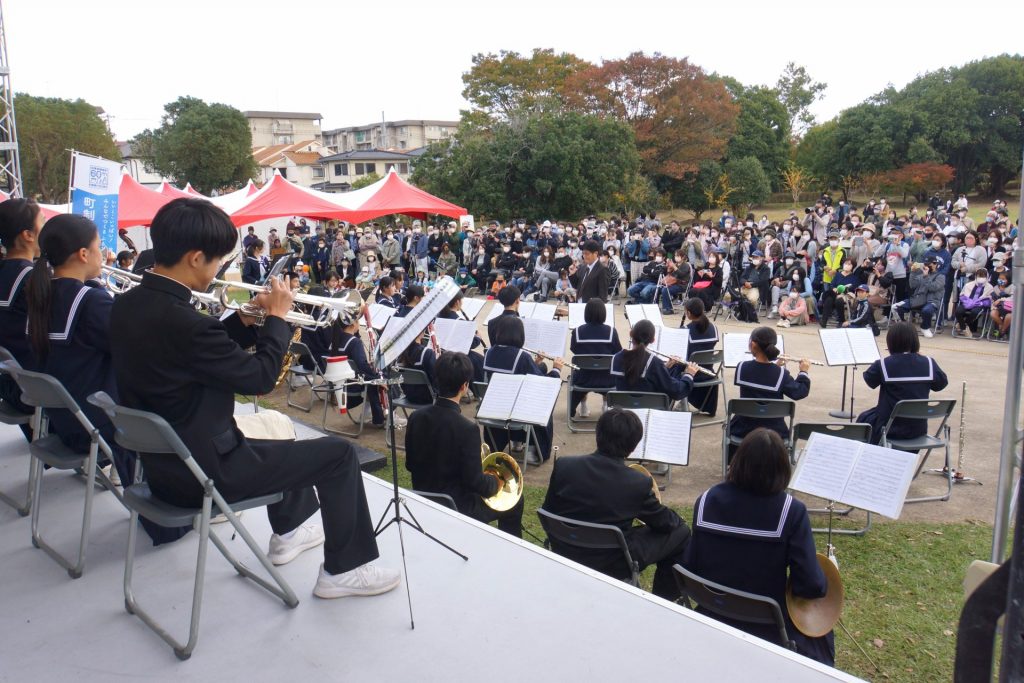 地元生徒による演奏（2022年撮影、提供：兵庫県播磨町）