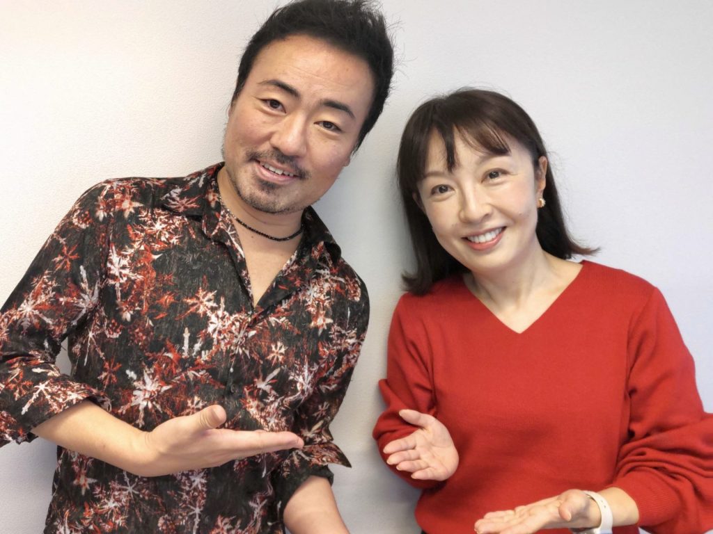 ピアニストの西川悟平氏（写真左）、フリーキャスターの丸岡いずみ氏（同右）