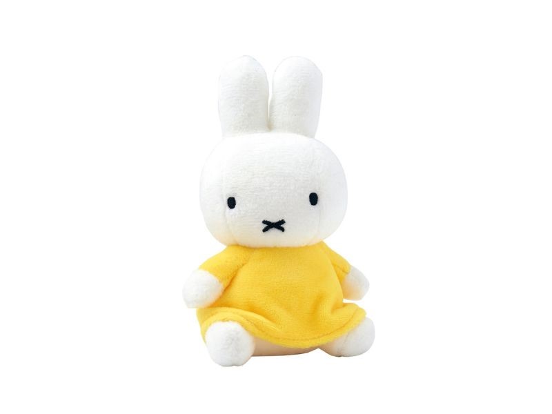 miffyPLAZAてくてくミッフィーマスコット（YE）（1650円）IIIustrations Dick Bruna © copyright Mercis bv, 1953-2024 www.miffy.com