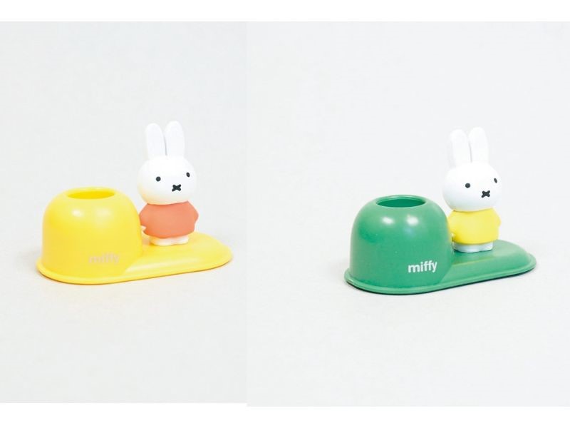 歯ブラシスタンドミッフィー（各880円）IIIustrations Dick Bruna © copyright Mercis bv, 1953-2024 www.miffy.com