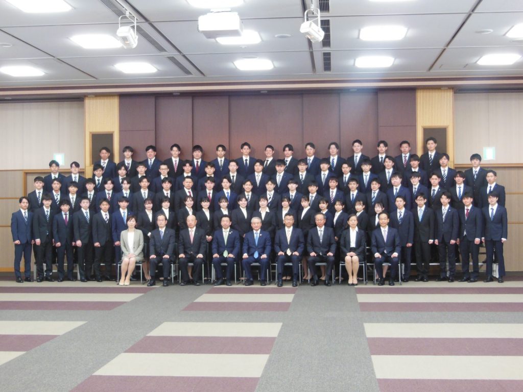 81人が入社