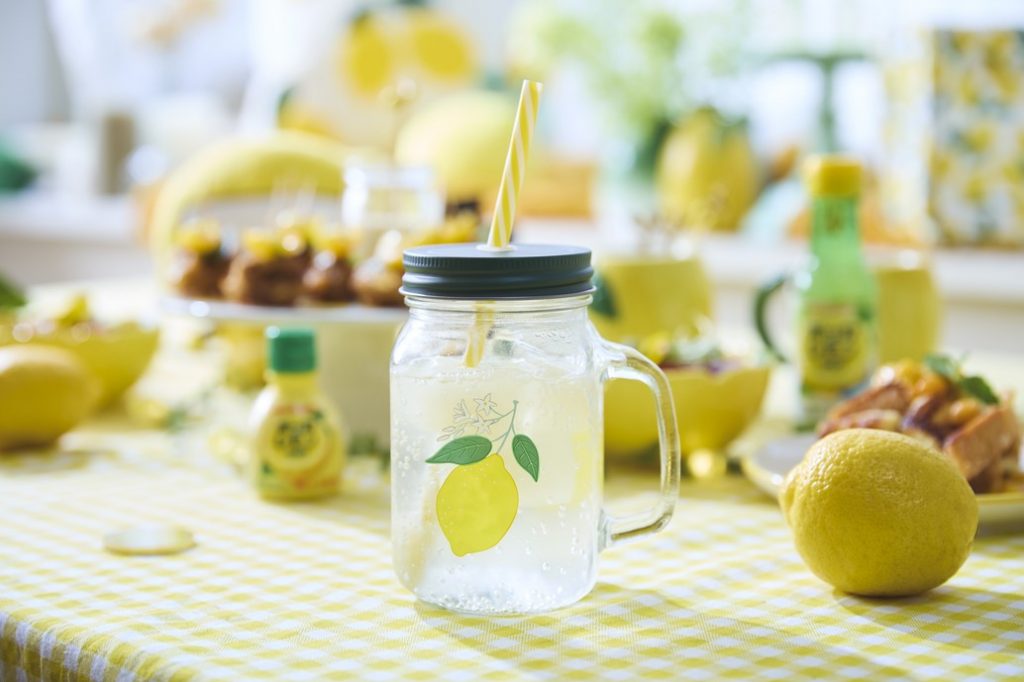 レモン氷の簡単レモネード
