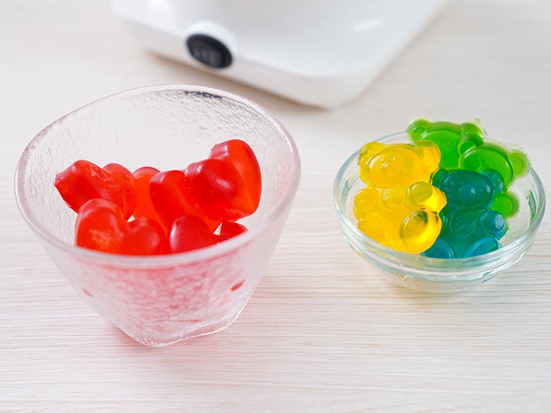 好きな風味、色、形のグミが完成！（画像提供：サンコー株式会社）