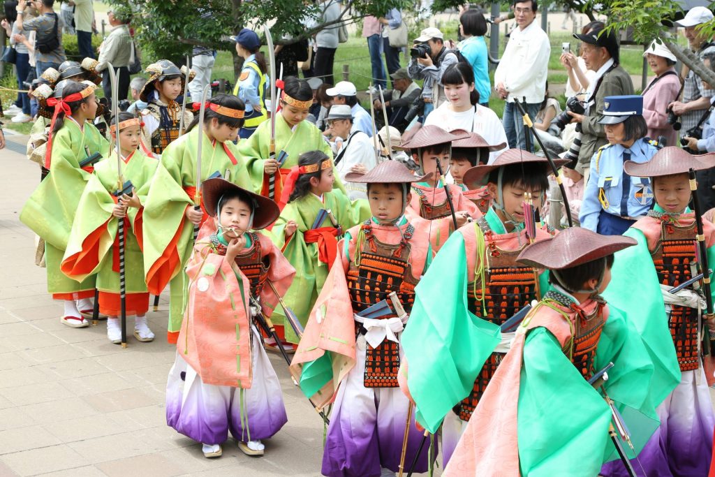 （平成30年開催時記録写真、楠公武者行列実行委員会提供）