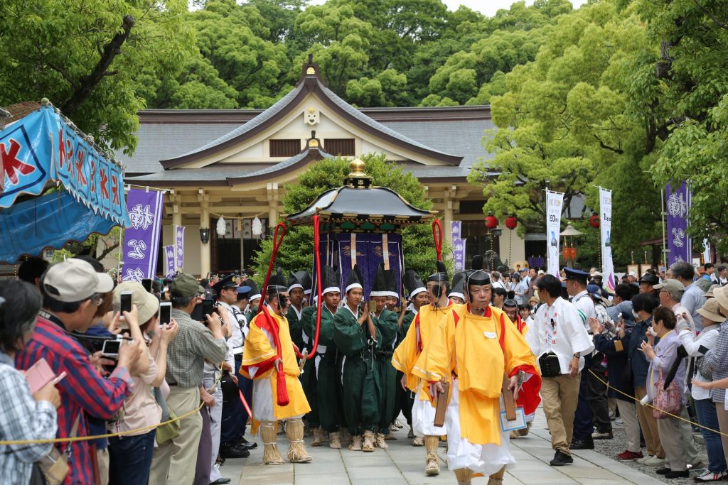 （平成30年開催時記録写真、楠公武者行列実行委員会提供）