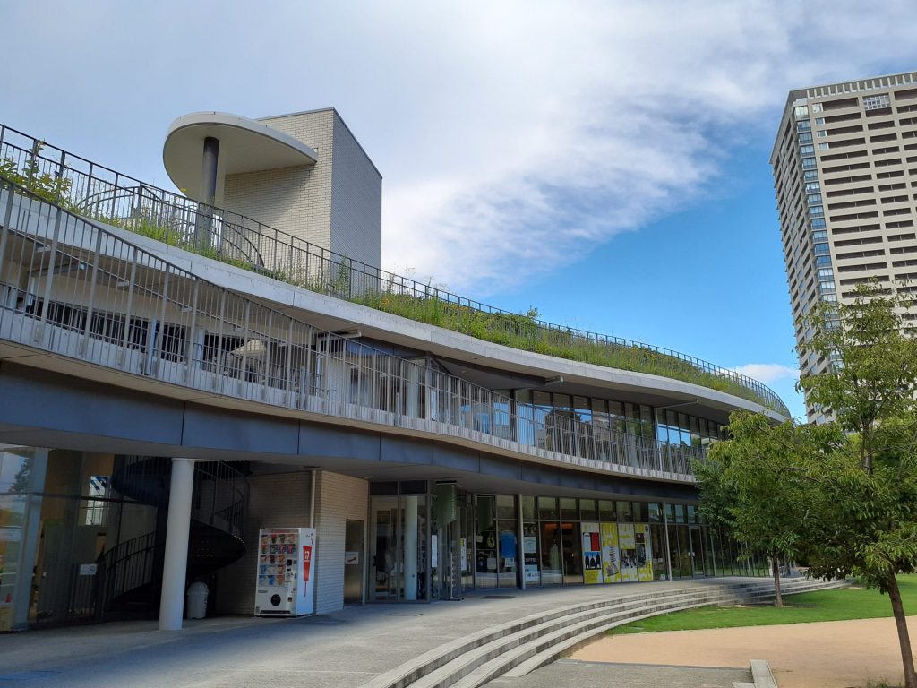 宝塚市立文化芸術センター