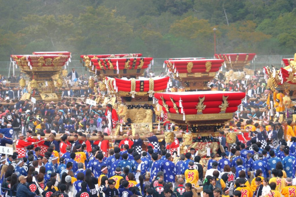 会場は興奮のるつぼに