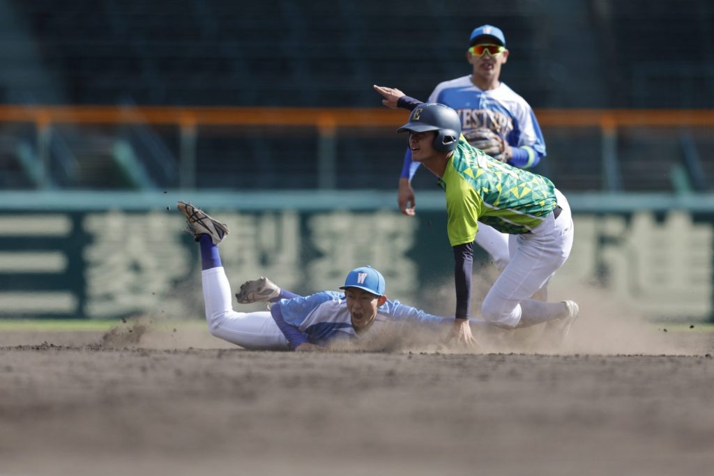 大学で盛り上がる「準硬式野球」とは