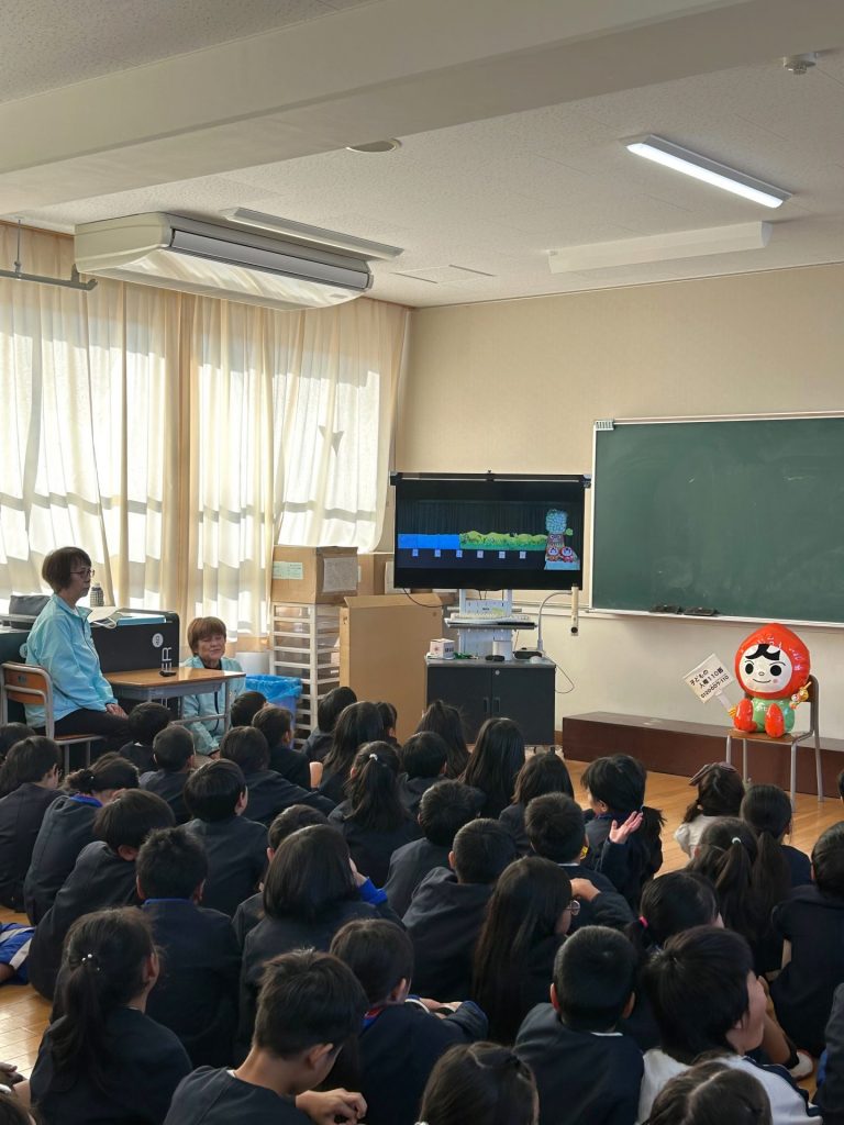 播磨町立播磨南小学校（加古川郡播磨町）で実施された「人権教室」の様子