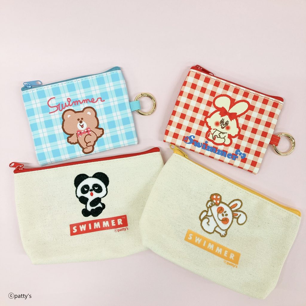 カラビナ付ミニポーチ（330円）、刺繍ポーチ（330円）